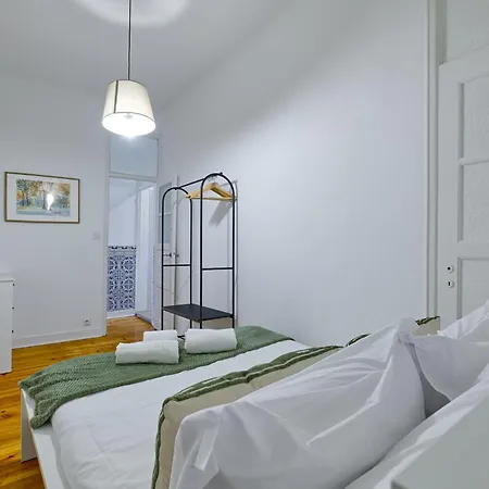 アパート Portucale ! Cosy 2 Bedroom Campo Ourique