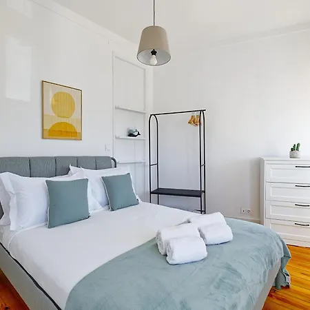 Portucale ! Cosy 2 Bedroom Campo Ourique