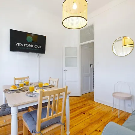 Portucale ! Cosy 2 Bedroom Campo Ourique Апартаменты Лиссабон
